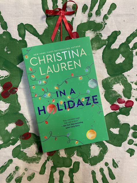 Book Review ⭐️⭐️⭐️⭐️ In A Holidaze Christina Lauren Holiday Fiction 336 Pages In A Holidaze Christina Lauren, In A Holidaze Book, Christmas Book Aesthetic, In A Holidaze, Knowledge Aesthetic, Christina Lauren Books, Christmas Reads, Christmas Romance, Christina Lauren