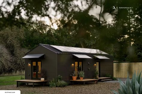 Transform your backyard into a rental oasis with these converted ideas for backyard Airbnb! From glamping tents to outdoor kitchens, maximize your space now. Backyard Airbnb, Speculative Architecture, Backyard Tiny House, Pre Fab Tiny House, Pv Panels, Backyard Studio, Bedroom Floor Plans, Cathedral Ceiling, Dutch Design