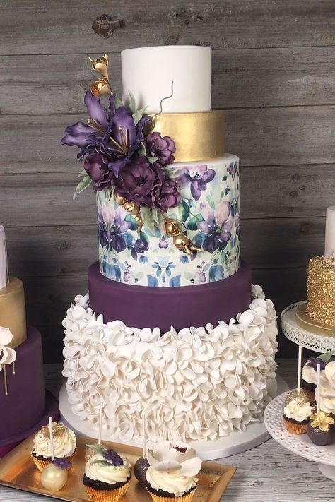 Chocolate Designs, Purple Wedding Cake, Purple Wedding Cakes, Cool Cake Designs, Special Cakes, 40th Birthday Cakes, 50th Birthday Cake, Fall Wedding Cakes, Gorgeous Wedding Cake