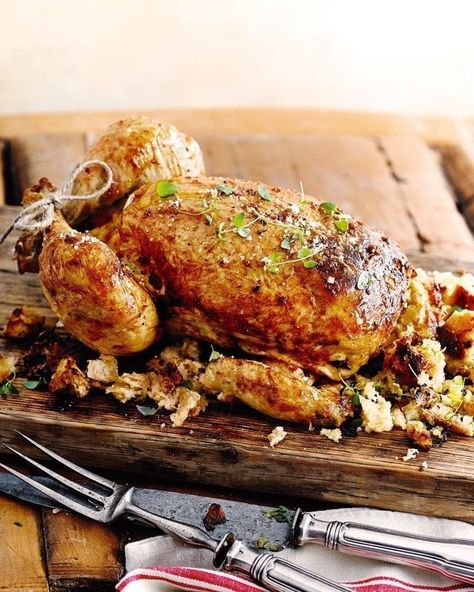 Chicken Whole, Panini Recipes Chicken, Chicken Stuffing, Christmas Roast, Chicken Breast Crockpot Recipes, Chicken Shawarma Recipe, Crockpot Chicken Breast, Chicken Roast, Shawarma Recipe