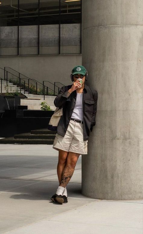 Men's 2024 Streetwear: Vintage Vibes & Urban Styles Merge Urban Summer Outfits For Men, Dad Style Aesthetic, Streetwear Fashion Men Summer, Men Linen Outfit Summer, Linen Outfit Summer, Mens Street Style Urban, Linen Summer Outfits, Streetwear Fashion Men, Linen Outfit