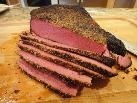 Pastrami Recipes, Smoked Pastrami Recipe, Smoked Corned Beef Brisket, Homemade Pastrami, Smoked Corned Beef, Pastrami Recipe, Pickling Spices, Curing Meat, Brisket Flat