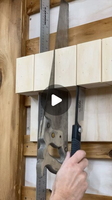 Woodshop French Cleat Wall, French Cleat Workshop, Tool Wall Storage Ideas, French Cleat Storage Ideas, Free Plans For Wood Projects, Saw Storage Ideas, Handsaw Storage, Small Woodshop Layout, Hand Saw Storage