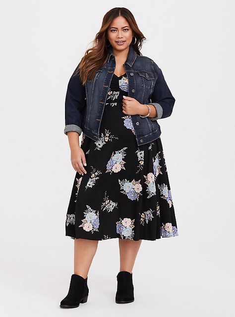 40s Outfits, Plus Size Cropped, Challis Dress, Cropped Jackets, Affordable Plus Size Clothing, Knit Skater Dress, Anne Taylor, Pleated Skirt Dress, Navy Blue Midi Dress