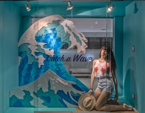 Beach Theme Window Display, Beach Visual Merchandising, Ocean Window Display, Summer Visual Merchandising, Beach Window Display, Ocean Display, Lingerie Store Design, Showcase Store, Summer Window Display