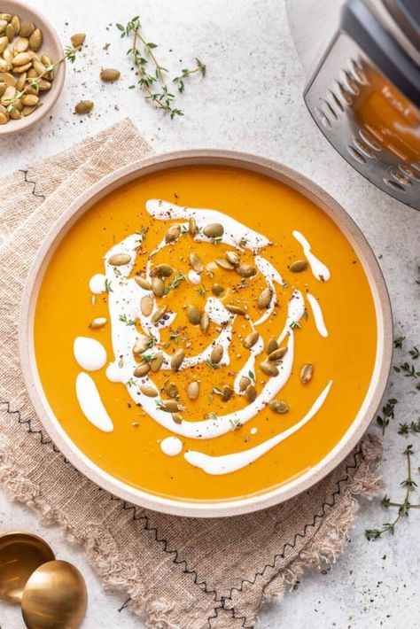 Butternut Squash Maple Syrup, Butternut Squash Soup Instant Pot, Squash Soup Instant Pot, Instant Pot Butternut Squash Soup, Instant Pot Butternut Squash, Butternut Squash Cinnamon, Vegan Butternut Squash Soup, Soup Instant Pot, Butternut Soup