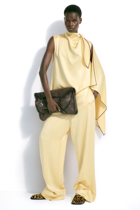 Resort 2025, Wardrobe Solutions, 2025 Fashion, Elegant Scarves, Summer 24, Mens Accessories Fashion, Mellow Yellow, Marchesa, Elie Saab