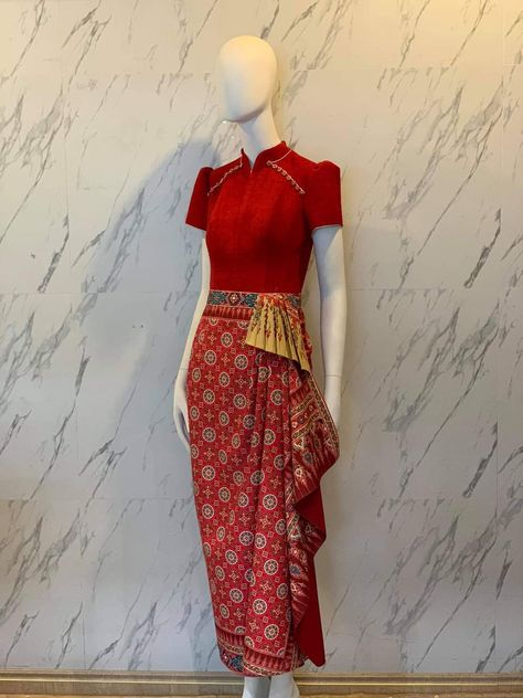 Silk Dresses Outfit, Modern Filipiniana Dress, Batik Dress Modern, Thailand Dress, Thai Silk Dresses, Cambodian Dress, Asian Style Dress, Chinese Style Dress, Batik Fashion