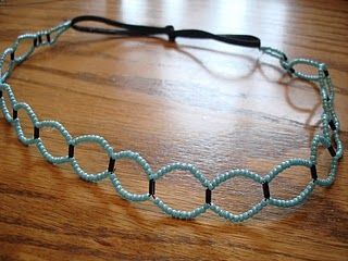 Something I may have to try Seed Bead Headband, Indigenous Beading, Bead Headband, Beaded Headbands, Seed Bead Crafts, Flower Headbands, Headband Jewelry, Beaded Headband, Head Bands