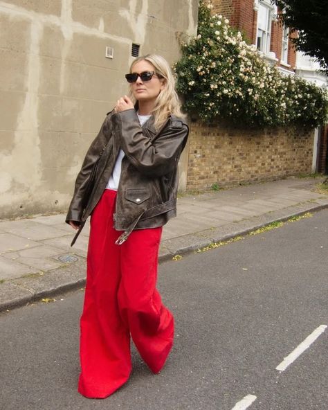 Red Pants Are Trending—Here's How to Wear Them | Who What Wear Red Pants Outfit, Lucy Williams, Red Trousers, Laura Ashley Dress, Runway Outfits, Pant Trends, Linen Blend Pants, Fashion 2024, Colored Pants