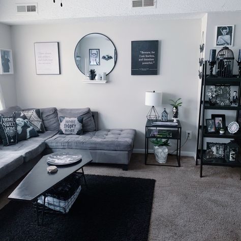 Goth Aesthetic Apartment, Dark Apartment Decor, Horror Bedroom, Gothic Living Rooms, Goth Living Room, Room Decor Goth, Goth House, First Apartment Decorating, Dark Home Decor