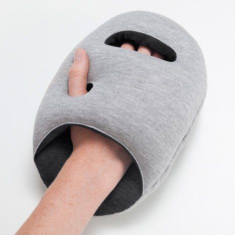 Ostrich Pillow Mini by Studio Banana Arm Pillow, Nap Pillow, Mini Desk, Sleep Accessories, Power Nap, Paper Plate Crafts, Plate Crafts, Neck Pillow, Good Sleep