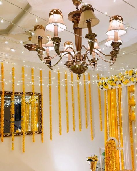 Beautiful ❤️ 😍 Mayo set-up available in Lahore Contact us through Whatsapp 03214714041 for more details or DM us #mayon #setup #lahore #wedding #cermony #flowerjewelleryforbride #allinone #foryou #fyp #trending Wedding Cermony, Set Up, Contact Us, All In One, Quick Saves