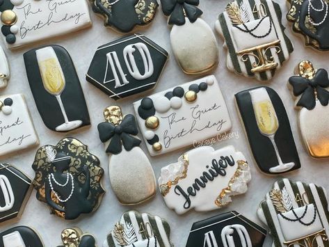 40th Cake, Cookies Theme, Cookie Cake Birthday, Sugar Cookie Royal Icing, Black White And Gold, 40th Birthday Parties, Cute Cookies, Icing Cookies, Cookie Art