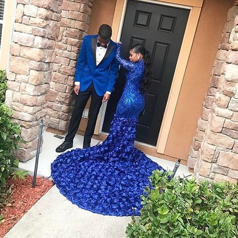 Royal Blue Prom Couple, Men's Tuxedo Wedding, Prom Goals, Prom Couples, Prom Girl Dresses, Prom Ideas, Prom Style, Cute Prom Dresses, Prom Looks