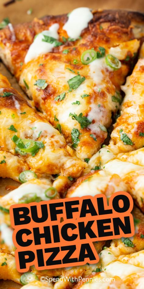 Buffalo Ranch Chicken Pizza, Buffalo Ranch Pizza, Buffalo Chicken Dip Pizza, White Sauce Pizza Ideas, Buffalo Pizza Chicken, Chicken Wing Pizza Recipe, Buffalo Chicken Pizza Easy, Homemade Buffalo Chicken Pizza, Homemade Pizza Topping Ideas