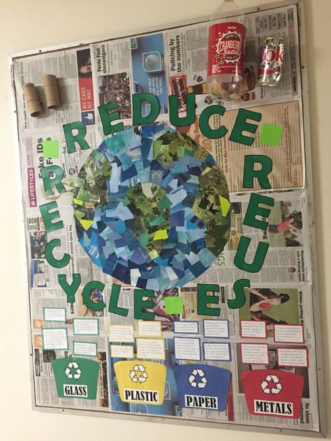 Recycling Ideas For School, Recycle Preschool, Kids Bulletin Boards, Recycling Activities, Earth Day Projects, Recycled Art Projects, Earth Day Crafts, Earth Day Activities, Ecole Art