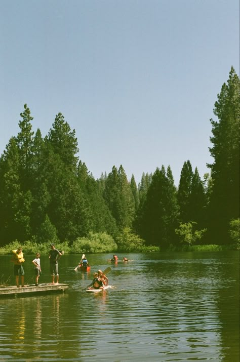 Vintage Outdoor Aesthetic, Pnw Summer Aesthetic, Summer Camp Vibes Aesthetic, Happy Place Aesthetic, End Of Summer Aesthetic, Friends In Nature, July Aesthetic, Camp Aesthetic, Outdoors Aesthetic