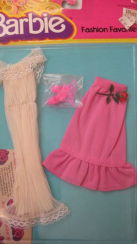 1979 Barbie Fashion Favorites #2786 Pretty Peasantry 1970s Barbie, 1990s Barbie, Vintage Barbie Dress, Retro Barbie, 9 November, Barbie Wardrobe, Outfits 70s, Barbie Doll Accessories, Barbie Outfits