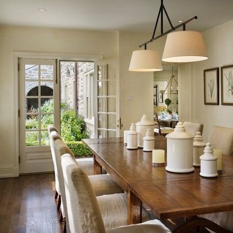 Benjamin Moore Spring in Aspen #954 with White Dove OC-17 Houzz Living Room, Houzz Decor, Dining Room Light Fixtures, Traditional Dining Room, Dining Lighting, Rustic Dining, Classic House, Small Living Rooms, Dining Room Lighting