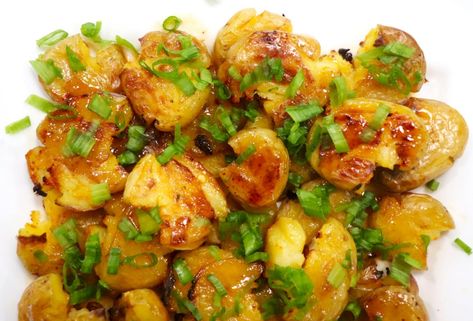 Hot Honey Butter Smashed Potatoes Easy Honey Recipes, Hot Honey Butter, Orange Ginger Chicken, Louisiana Hot Sauce, Hot Honey, Red Chili Flakes, Chicken Bowl, Smashed Potatoes, Breakfast Drink