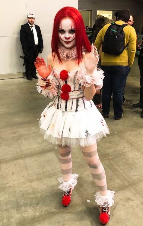 Female Pennywise Costume, Halloween Costume Clown, Pennywise Halloween Costume, Pennywise Cosplay, Scary Clown Costume, Clown Costume Women, Fashion Outfits Summer, Necklace B, Classy Halloween Costumes