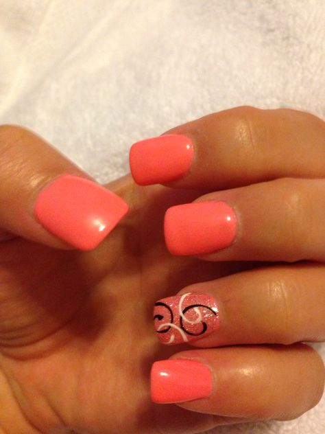 Coral Nails With Design Summer Sparkle, Coral Nails With Glitter, Hot Coral Nails, Coral Red Nails, Neon Coral Nails, Peach Colored Nails, Coral Nails With Design, Vacation Nail Designs, Accent Nail Designs