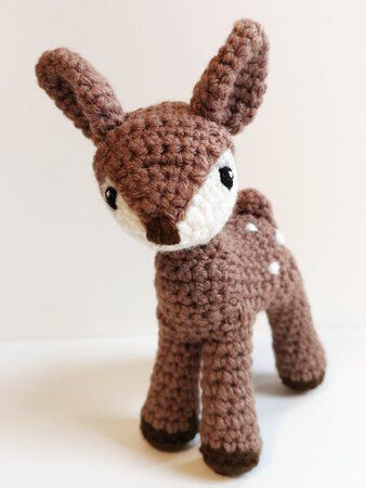 Fawn Amigurumi, Deer Crochet Pattern, Deer Crochet, Elephant Amigurumi, Kat Haken, Art Au Crochet, Crochet Deer, Crochet Monkey, Cat Crochet