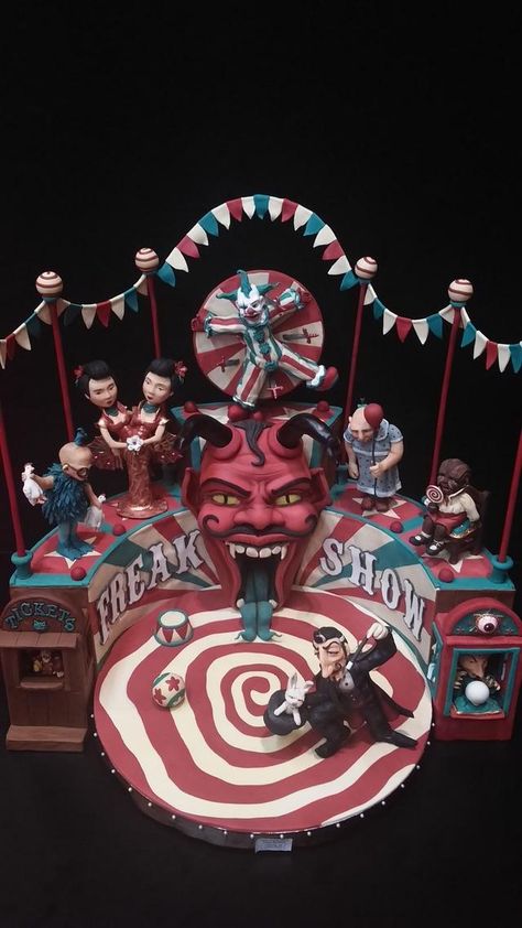 Freak Show Designing Characters, Circus Cakes, Creepy Circus, Cake International, Circus Aesthetic, Creepy Carnival, Halloween Circus, Circus Wedding, Circus Decorations