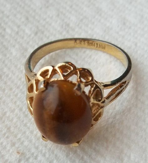 VINTAGE Tigers Eye goldtone Ring  Size 7 by KathysLittleAttic, $35.00 Dc Collection, Avon Rings, Diamond Ring Cuts, Sterling Silver Stacking Rings, Sparkling Diamond, Gold Ring Sets, Rhinestone Heart, Vintage Heart, Fashion Ring