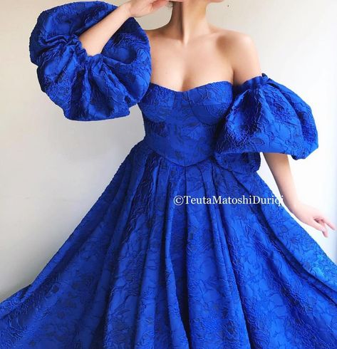 Teuta Matoshi Dresses, Matoshi Dress, Teuta Matoshi, Evening Dresses With Sleeves, Taffeta Dress, Royal Blue Dresses, Long Sleeve Bodycon Dress, Ladies Dress Design, Evening Dresses Prom