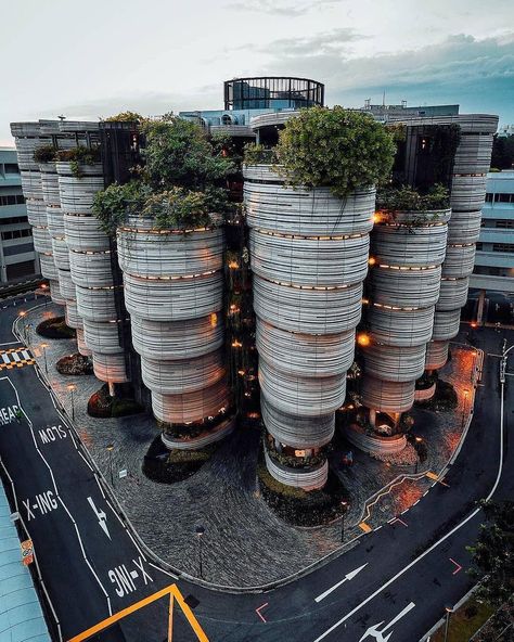 The Hive / The Learning Hub, Nanyang Technological University, #Singapore, designed by Heatherwick Studio Photos by @kevouthere ,… Nanyang Technological University, Thomas Heatherwick, Singapore Photos, Luxury Exterior, Luxury Boat, Architecture Magazines, Modern Architecture House, Destination Voyage, Elba