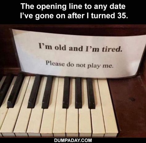 Dating In Your 30s, Worker Aesthetic, Case Worker, Don't Play With Me, Leslie Howard, Introvert Problems, Introverts Unite, Vivien Leigh, Clark Gable