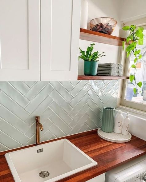 Beach Shack Kitchen, Herringbone Tiles Kitchen, Herringbone Wall Tile, Green Kitchen Backsplash, Small Kitchen Tiles, Green Backsplash, Kitchen Splashback, Herringbone Tile, White Kitchen Design