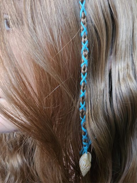 Hair Wraps And Beads, Hair Wrap Beachy, Summer Hair Beads And Braids, Hairwrap Hairstyles With Braids, Hair Beads Aesthetic, String In Hair, Cute Hair Wraps, Summer Hair Wraps, Hair Wrap Ideas