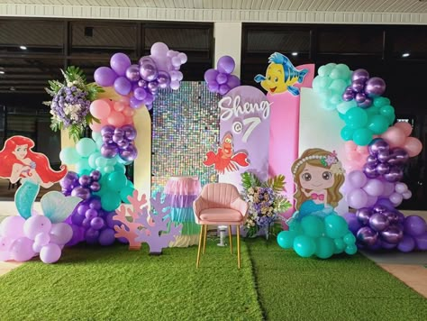 Bday Decoration, Airplane Birthday Party Decorations, Frozen Birthday Decorations, Birthday Decors, Favourite List, Methi Recipes, Birthday Backgrounds, Princess Backdrops, Princess Decor