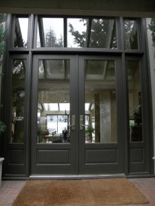 Pretty Doors, Doors Locks, Interior Screen, Internal Glazed Doors, Modern Exterior Doors, Entry Doors With Glass, Salon Suites Decor, Entry Stairs, French Doors Exterior