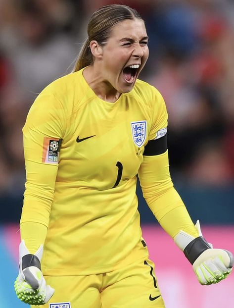 Mary Earps England, Mary Earps Football, Mary Earps Wallpaper, Lionesses Football, Mary Earps, Lucy Bronze, England Ladies Football, England Players, Women Football