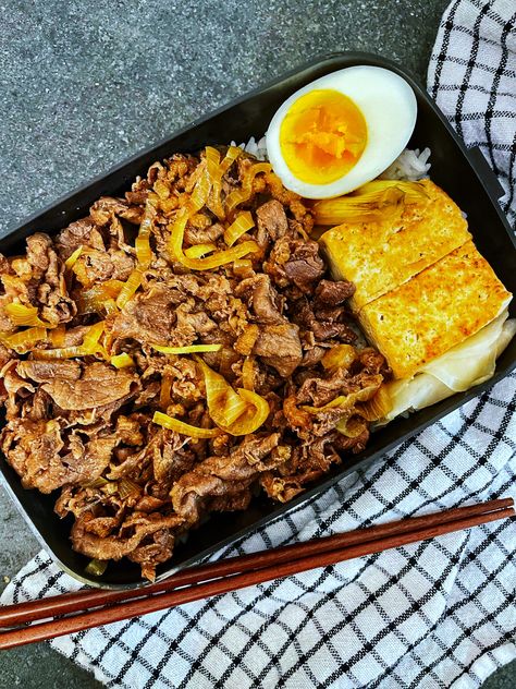 Anime Food Recipes Demon Slayer, Rengoku Bento, Rengoku Tasty, Demon Slayer Food Recipes, Beef And Onions, Medium Boiled Eggs, Bento Box Recipes, Mugen Train, Cooking Mama