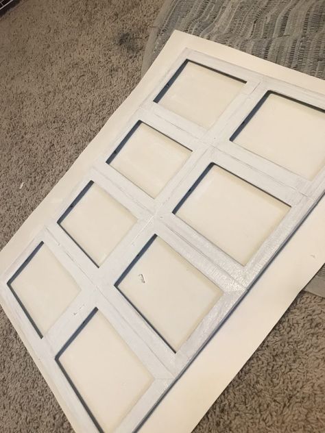 Diy Farmhouse Window Frame, Diy Window Decorations, Fake Window Panes, Antique Windows Repurposed, Window Pane Picture Frame, Diy Window Frame, Farmhouse Photo Frames, Window Frame Decor, Repurposed Windows