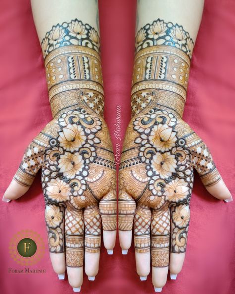 Bride Mehandi, Indian Mehendi, Front Mehndi Design, Mehndi Designs Bridal Hands, Beautiful Henna, Mehndi Designs For Kids, Very Simple Mehndi Designs, Modern Mehndi Designs, Engagement Mehndi Designs