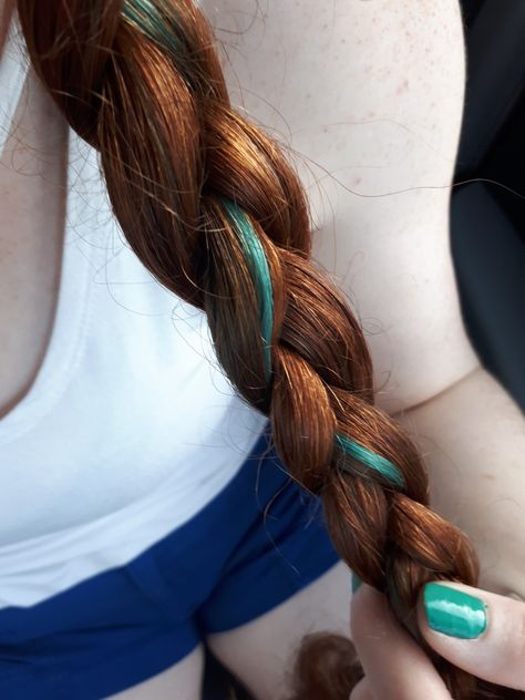 Natural red hair with teal streak Ginger Hair With Blue Streaks, Red Hair With Teal Highlights, Ginger Hair With Streaks, Red Hair With Colored Streaks, Ginger And Blue Hair, Red Hair With Blue Highlights, Teal Hair Streaks, Hairstyle 2023, Hair Stages