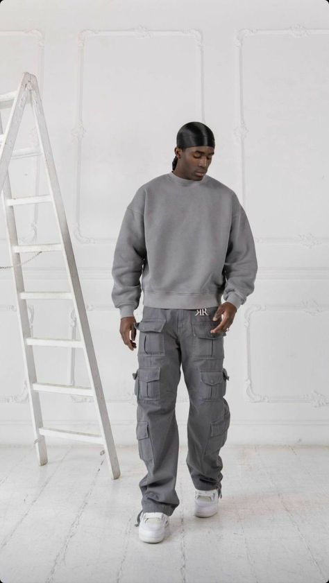 Grey Fits Men, Street Wear Aesthetic Men, Rappers Clothing, Black Male Fashion, Cargo Outfit Men, Black Men Streetwear, Winter Outfits Men Streetwear, Cargo Pants Outfit Men, Outfits Men Streetwear