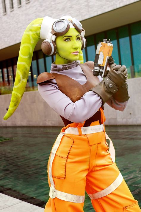 Star Wars Women Costume, Star Wars Cosplay Women, Star Wars Characters Poster, Hera Syndulla, Things Will Get Better, Cosplay Ideas Women, Star Wars Fashion, Star Wars Halloween, Star Wars Diy