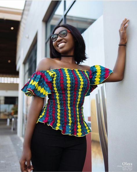 Off shoulder ankara top Ankara Tops Blouses Off Shoulder, Spaghetti Top Outfit, Ankara Tops For Ladies, Off Shoulder Ankara Top, Ladies Aesthetic, Ankara Tops Blouses, Tops Ankara, Cultural Outfits, Ankara Shirt