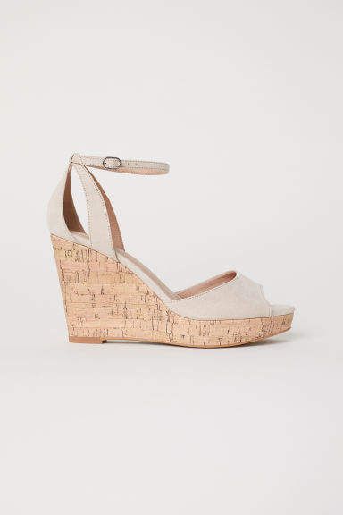 H&M - Wedge-heel Platform Sandals - Beige #wedge #sandals #sponsored Brown Wedges Outfit, Steve Madden Sneakers Outfit, Neutral Wedges, Cute Wedges, Brown Wedges, Black Wedges, Womens Wedges, Clarks Shoes, Wedge Espadrille