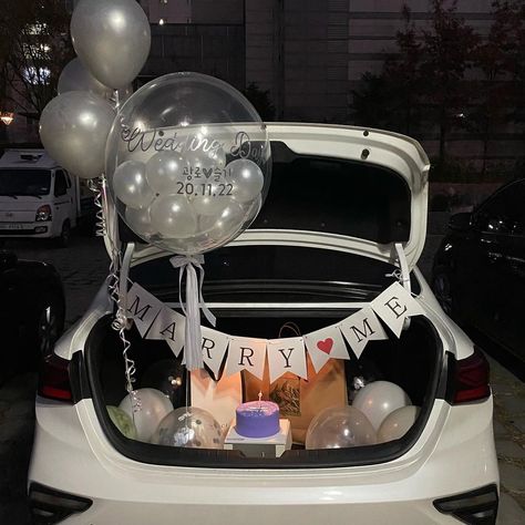 Bday Decoration In Car, Car Decoration For Birthday Surprise, Car Trunk Surprise Ideas, Gf Proposal Ideas, Alcohol Pictures, Surprise Birthday Decorations, 16th Birthday Outfit, Girlfriend And Boyfriend Goals, Crochet Baby Jacket