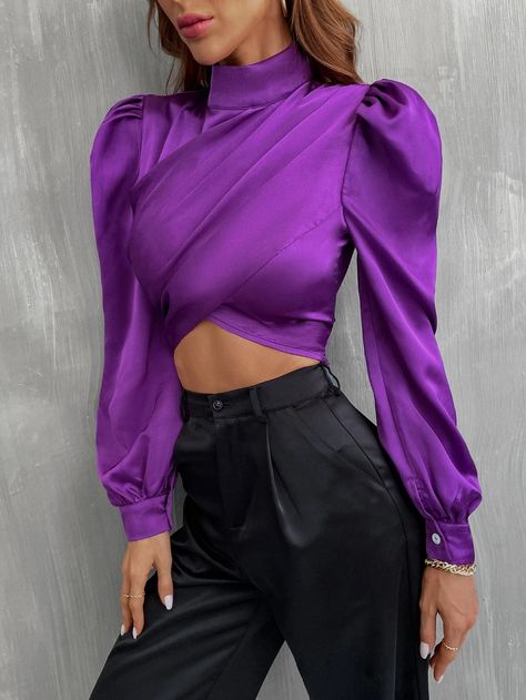 Solid Puff Sleeve Crop Blouse | SHEIN EUR Purple Top Outfit, Satin Blouses, Women Blouses, Purple Top, Crop Blouse, Puff Sleeve Top, Tunic Blouse, Dark Purple, Beautiful Outfits