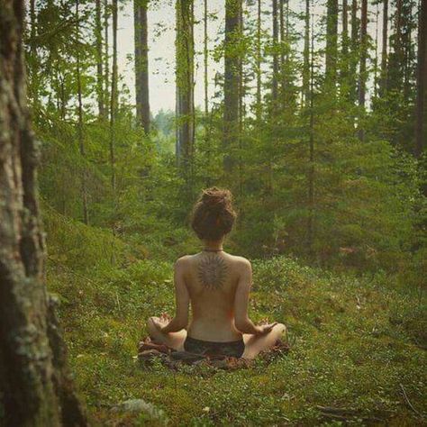 Yoga Relaxation, Hippie Lifestyle, Mode Hippie, Hippie Life, Body Modification, Hippie Vibes, Foto Poses, Yoga Photography, 인물 사진