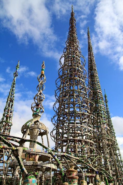 Watts Towers in Watts near Los Angeles Watts Towers, Underground Culture, Los Angeles Travel, Architectural Pieces, South Central, City Of Angels, California Love, Time Zone, California Dreamin'